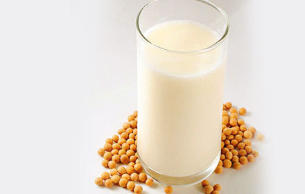 黃豆生產豆乳飲料